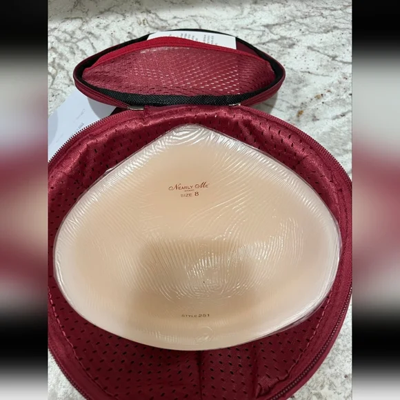 Nearly Me Symmetrical Equalizer Breast Prothesis - Picture 2 of 8